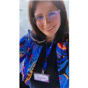 Soy una persona entusiasta y empática que quiere dar clases de inglés a niños que lo necesiten. Desde 0 años hasta 16.